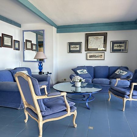 Agi Avenida Apartments 罗萨斯 外观 照片