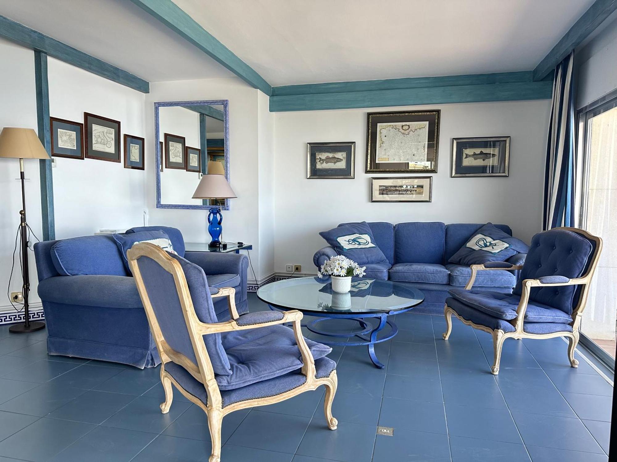 Agi Avenida Apartments 罗萨斯 外观 照片