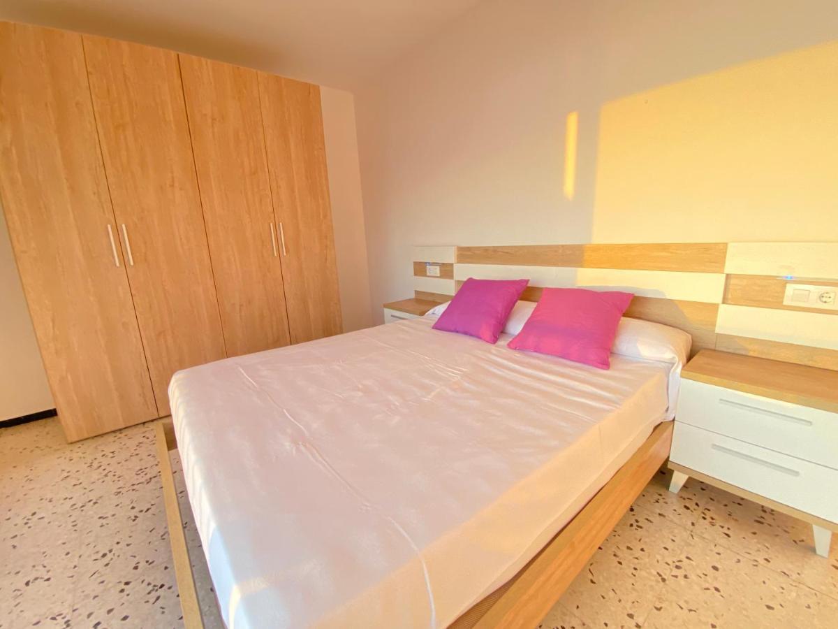 Agi Avenida Apartments 罗萨斯 外观 照片