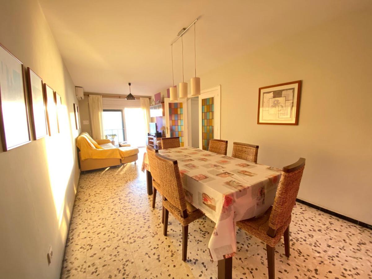 Agi Avenida Apartments 罗萨斯 外观 照片