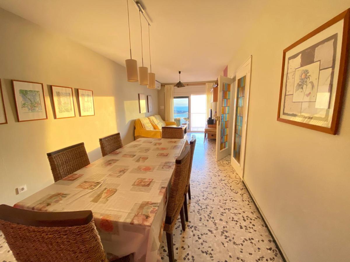 Agi Avenida Apartments 罗萨斯 外观 照片